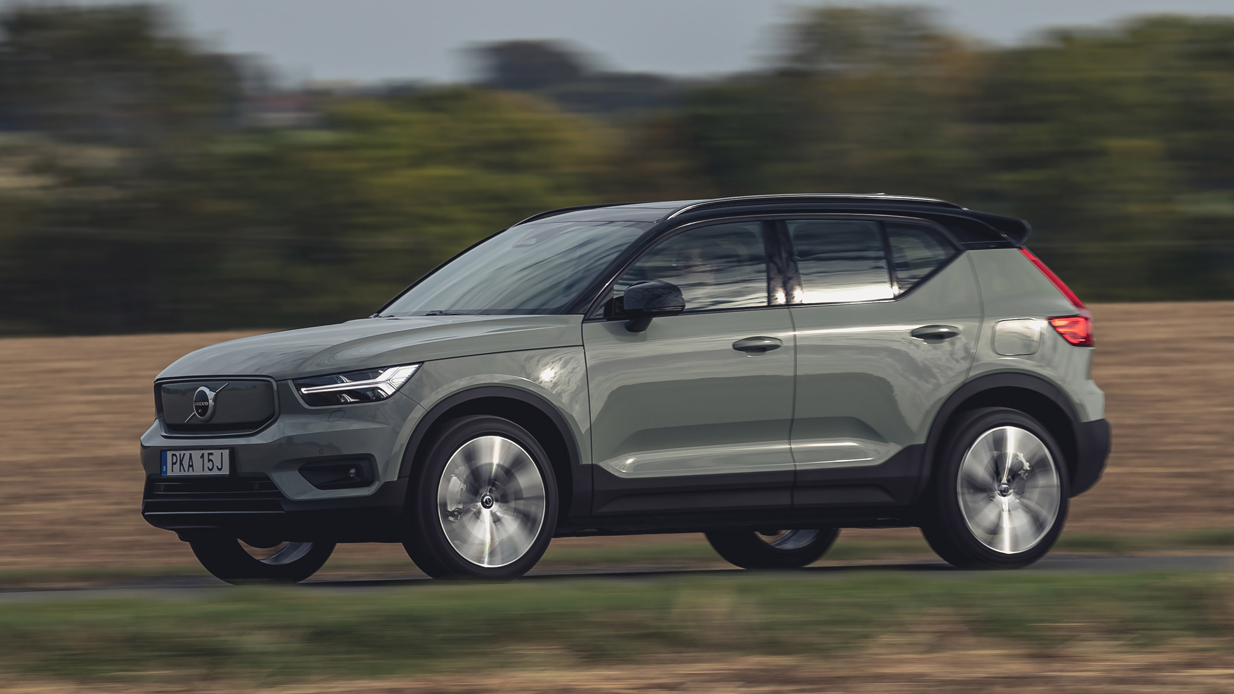 New Volvo XC40 P8 Recharge 2020 review Auto Express